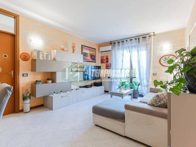 Appartamento in vendita a Cornate d'Adda MB