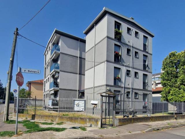 Appartamento in vendita a Corbetta MI