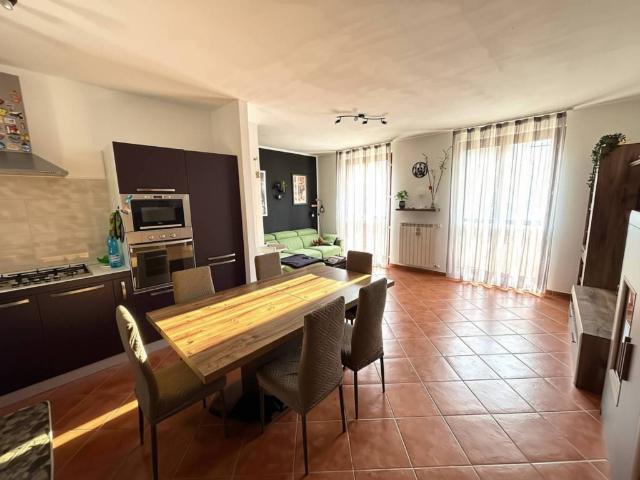 Appartamento in vendita a Corbetta MI