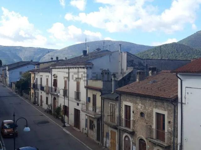 Appartamento in vendita a Corfinio AQ