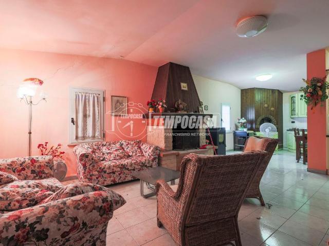 Casa colonica in vendita a Coriano