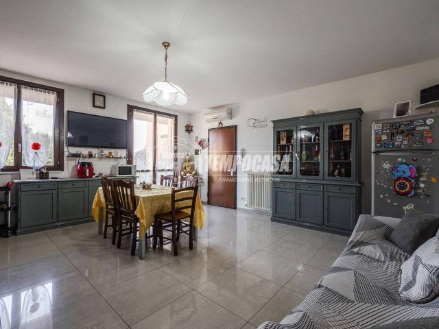 Appartamento in vendita a Correggio