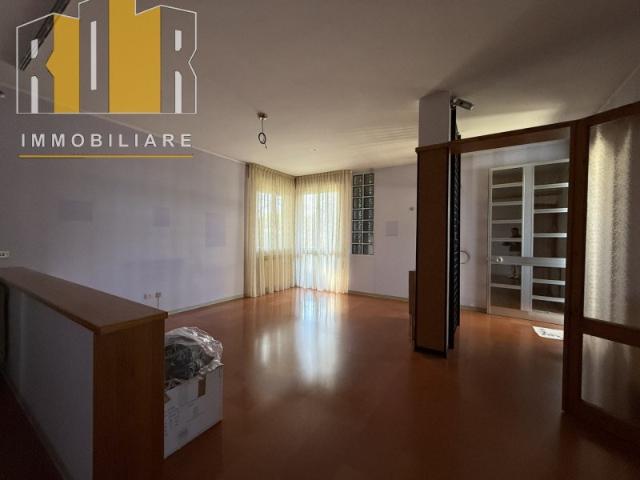 Appartamento in vendita a Correzzola via Vanezza 23