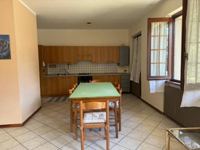 Appartamento in vendita a Corte Brugnatella PC