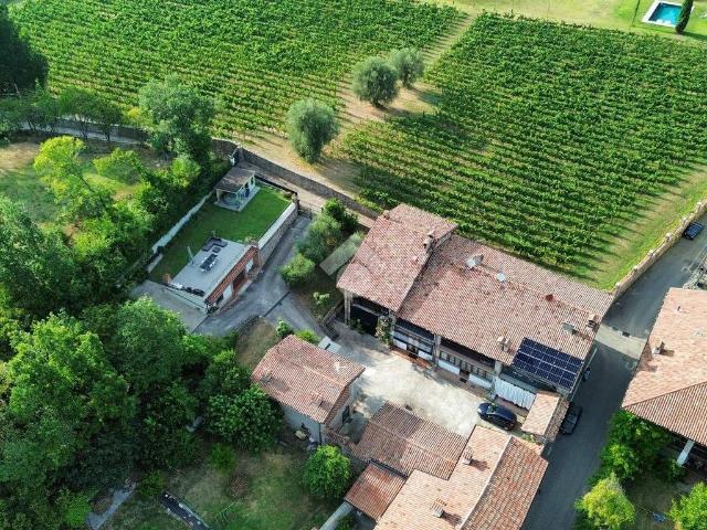 Appartamento in vendita a Corte Franca BS