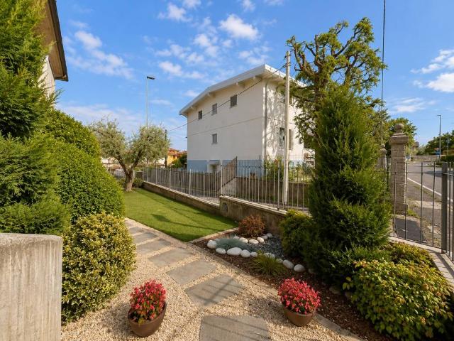 Appartamento in vendita a Corte Franca BS
