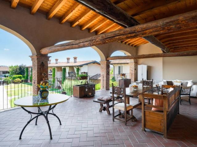 Appartamento in vendita a Corte Franca BS