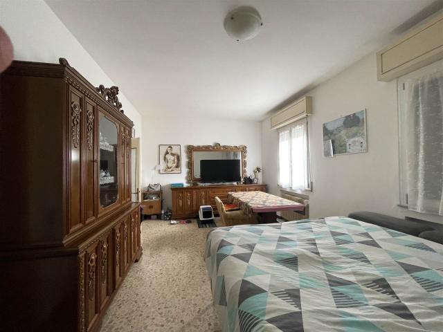APPARTAMENTO in VENDITA a CORTEMAGGIORE di 5 vani