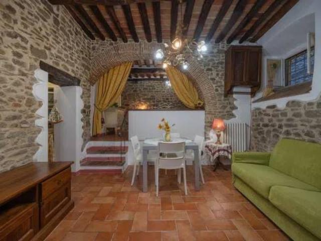Appartamento in vendita a Cortona AR
