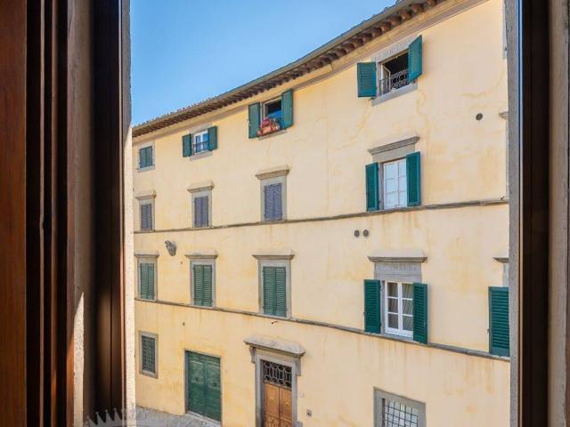 Appartamento in vendita a Cortona AR