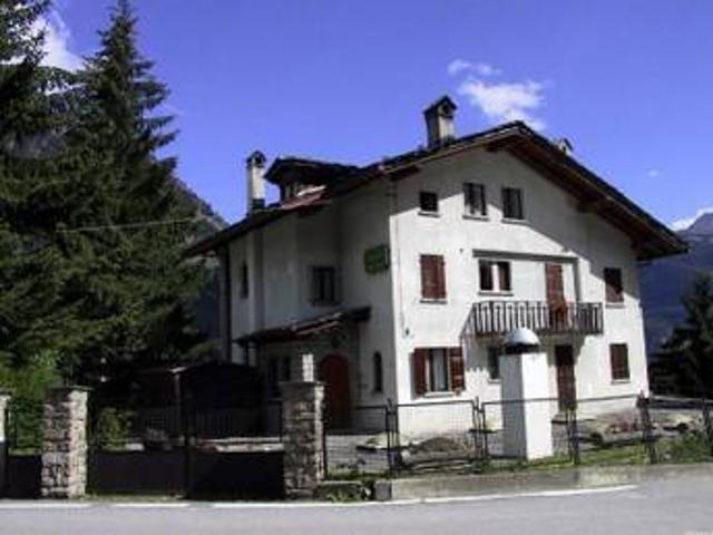 Appartamento in vendita a Courmayeur AO