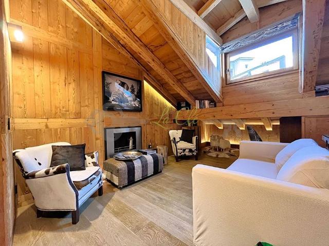 Appartamento in vendita a Courmayeur AO