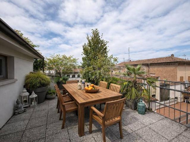 Appartamento in vendita a Cremona piazza Sant' Abbondio, 1, Centro città