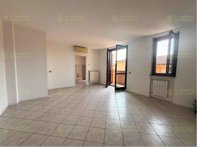 Appartamento in vendita a Crespiatica LO