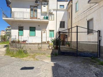Appartamento in vendita a Crotone KR
