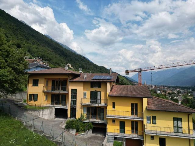 Appartamento in vendita a Dubino SO