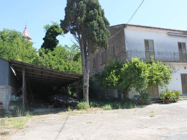 Appartamento in vendita a Dugenta BN