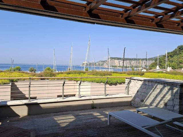 Appartamento in vendita a Duino Aurisina TS