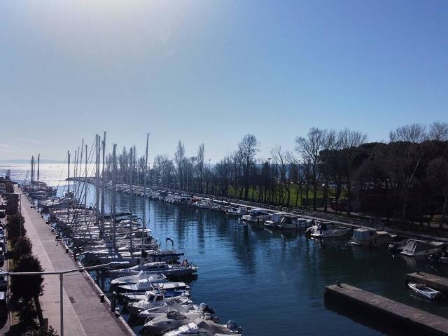 Appartamento in vendita a Duino Aurisina TS