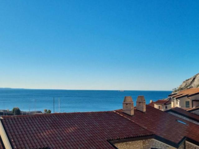 Appartamento in vendita a Duino Aurisina TS
