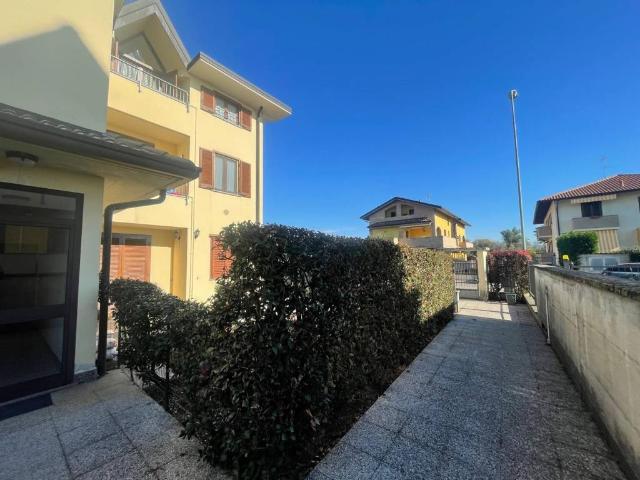Appartamento in vendita a Dairago MI