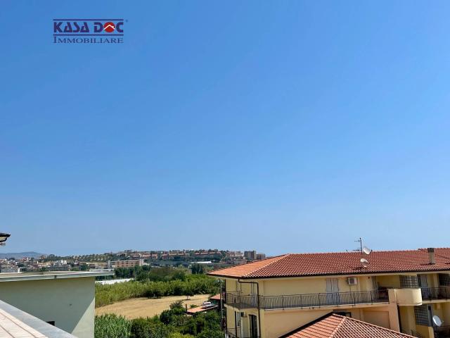 Appartamento in vendita a Davoli, Marina di Davoli