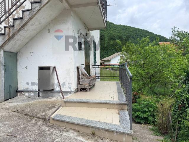 Appartamento in vendita a Davagna GE