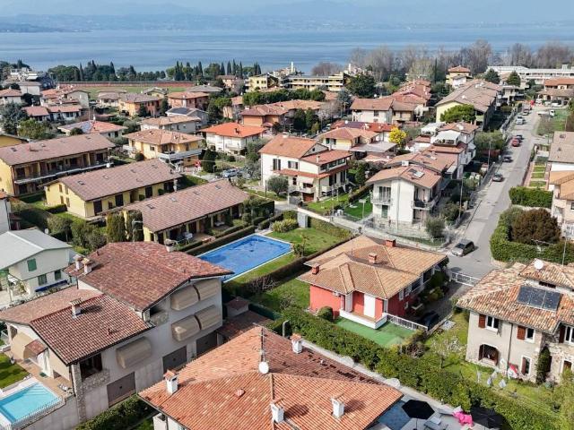 Villa in vendita a Desenzano del Garda BS