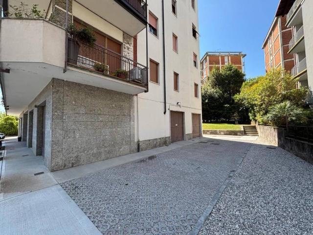 Appartamento in vendita a Desenzano del Garda BS