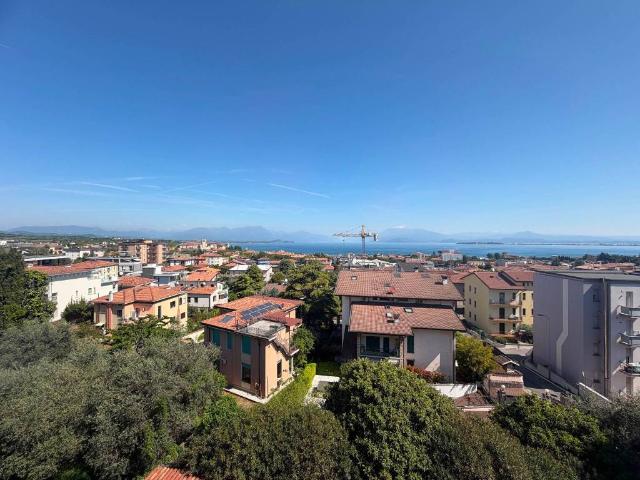 Appartamento in vendita a Desenzano del Garda BS