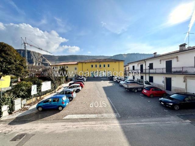 Appartamento in vendita a Dolcè VR