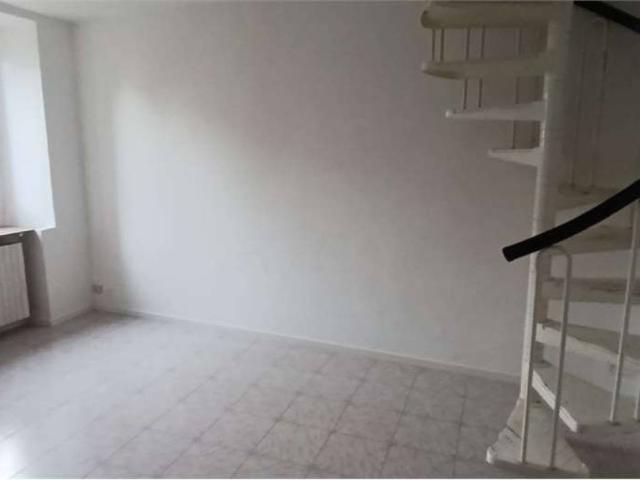 Appartamento in vendita a Dolzago LC
