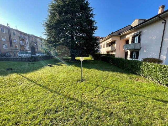 Appartamento in vendita a Dolzago LC