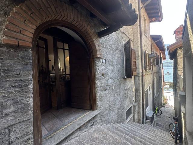 Appartamento in vendita a Domaso CO