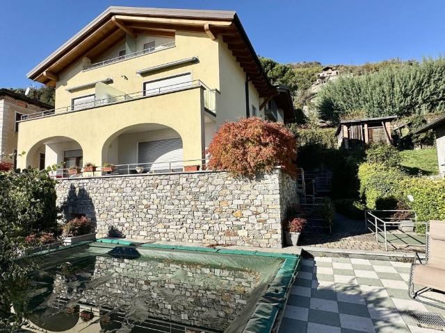 Appartamento in vendita a Domaso CO