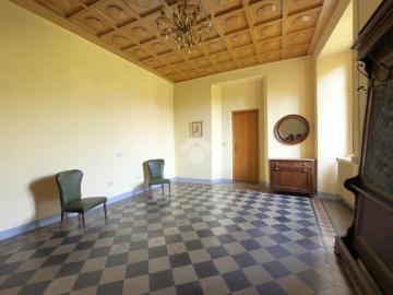 Appartamento in vendita a Dongo CO