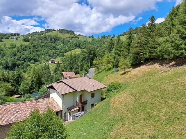 Appartamento in vendita a Dossena BG