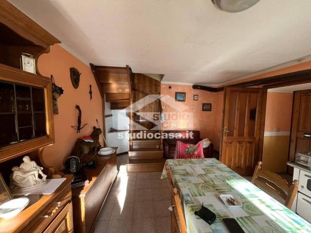 Appartamento in vendita a Dossena BG