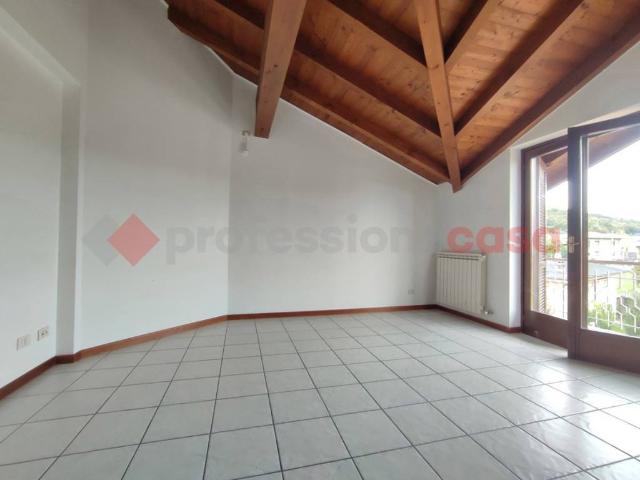 Appartamento in vendita a Dormelletto NO