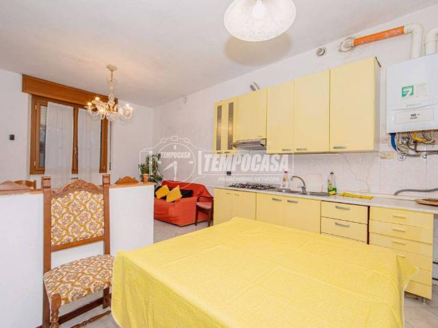 Casa indipendente in vendita a Dorno PV
