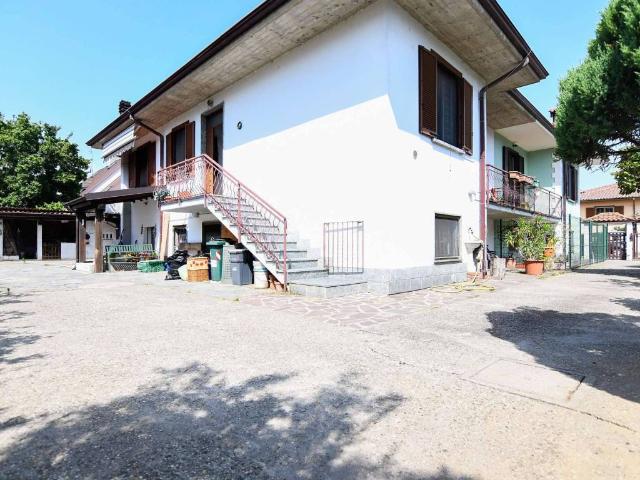 Appartamento in vendita a Dorno PV