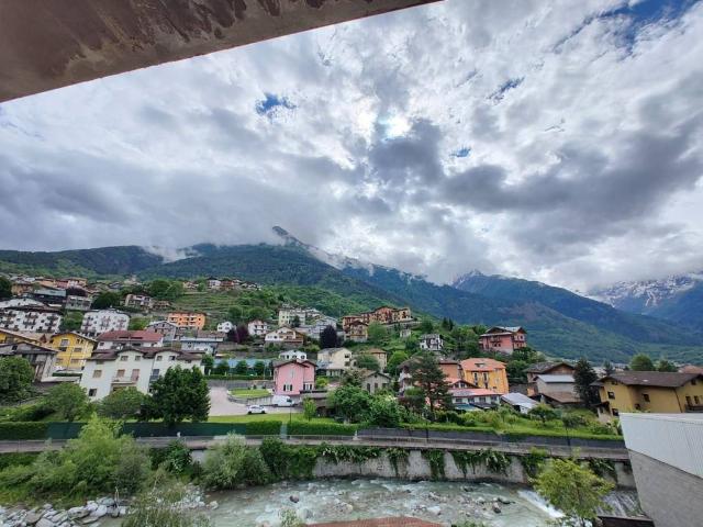 Appartamento in vendita a Edolo BS