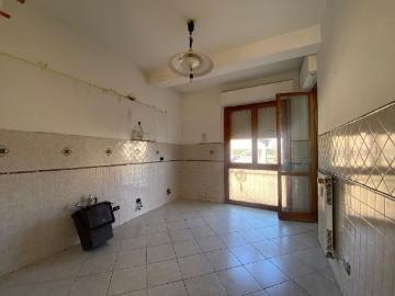APPARTAMENTO in VENDITA a EMPOLI di 4 vani