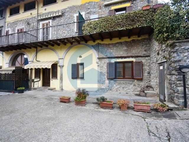 Appartamento in vendita a Endine Gaiano BG
