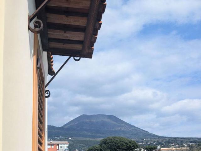 Appartamento in vendita a Ercolano NA