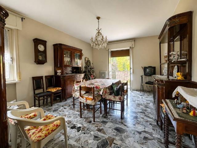 Appartamento in vendita a Erba CO