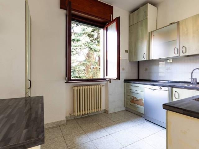 Appartamento in vendita a Erba CO