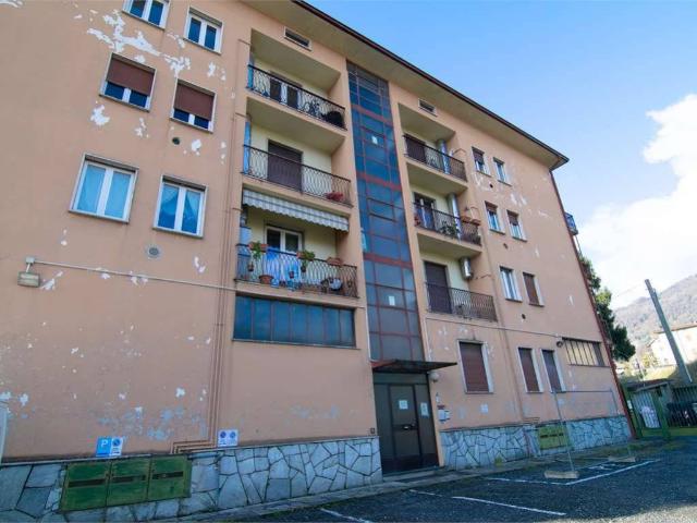 Appartamento in vendita a Erba CO