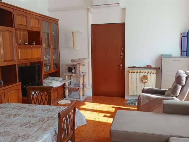 Appartamento in vendita a Erba CO