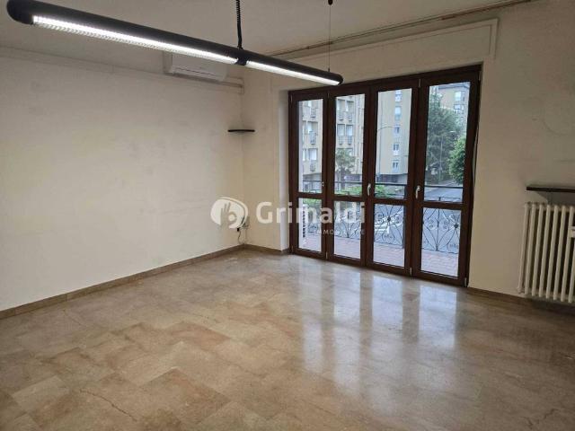Appartamento in vendita a Erba CO